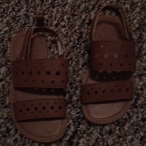 Oshkosh sandals sz 7